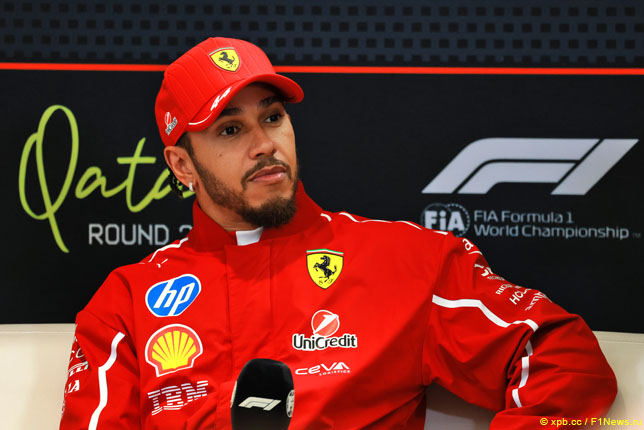  Empat Penalti dalam Tiga Balapan, Johnny Herbert Soroti Kesalahan Lewis Hamilton